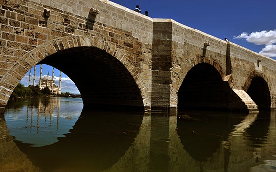 Taşköprü - Adana - Dünyanın en eski köprüsü